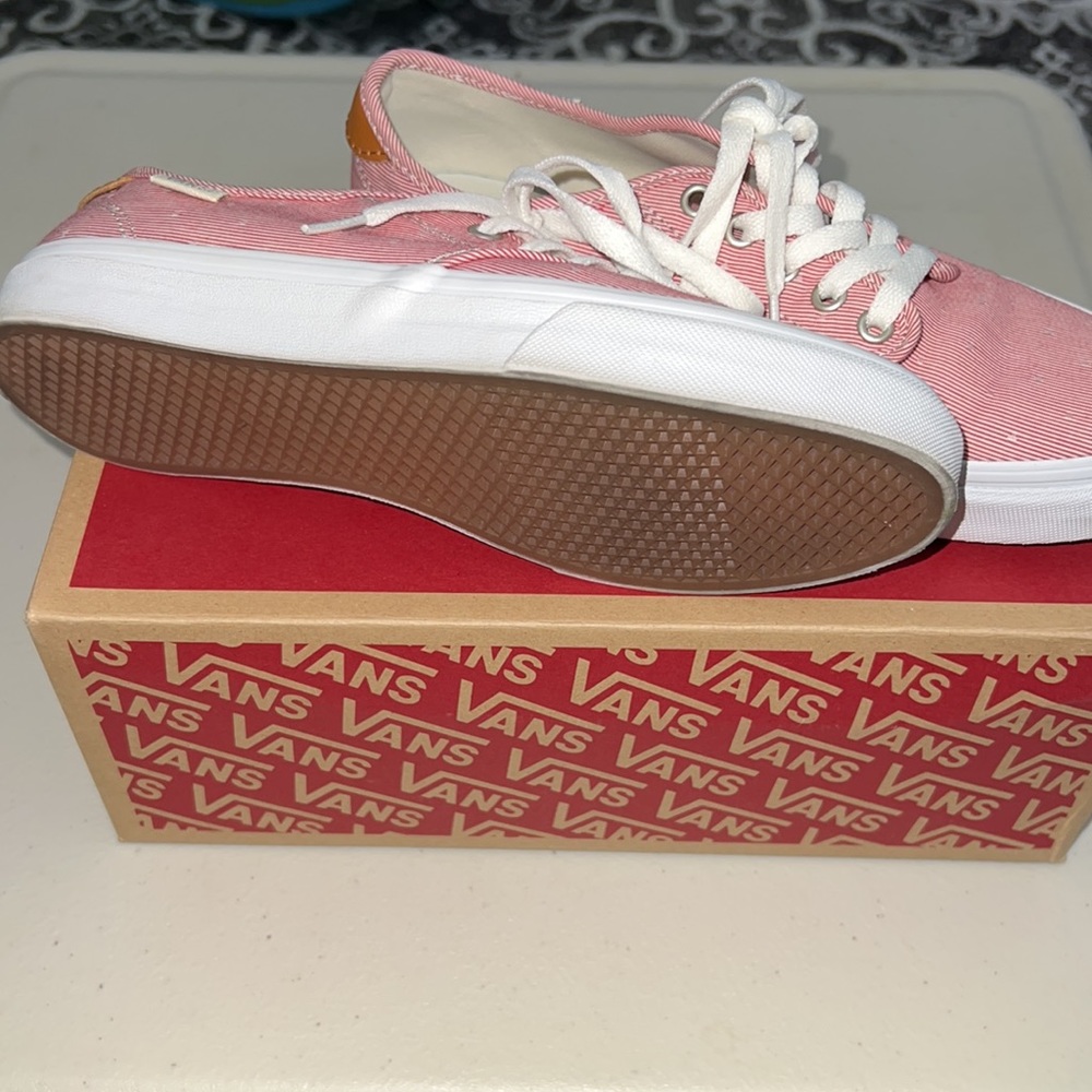❤️Vans Red Stripes❤️ - Picture 3 of 4